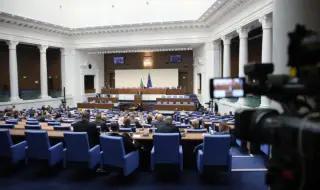 Депутатите обсъждат новия правилник за дейността на Парламента