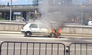 VW Golf 2 горя зад НДК (Видео)