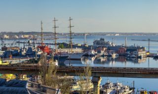 68 кораба с над 1 милион тона товари очакват да тръгнат от Украйна