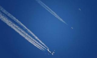 Напрежение в небето! Два американски изтребителя се приближиха до ирански пътнически самолет над Сирия