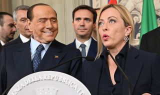 Мелони нарече Берлускони "един от най-влиятелните хора в историята"