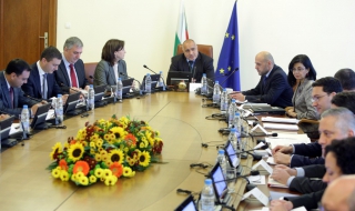 Кунева притеснена, че ДБГ няма областен управител