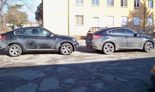 Две крадени BMW X6 задържани на границата