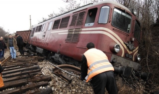 Експерт: Ако дерайлиралият влак беше пътнически, щеше да има жертви
