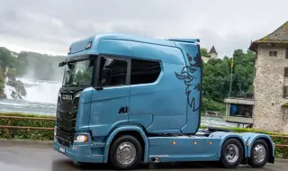 Удължена кабина и V8 двигател за новата Scania