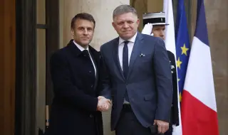 Фицо заминава за Париж за среща с Макрон