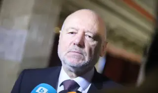 Ако му се даде възможност да продължи да е министър след ротацията, Тагарев вероятно ще приеме 
