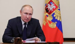 Защо Владимир Путин не е генерал