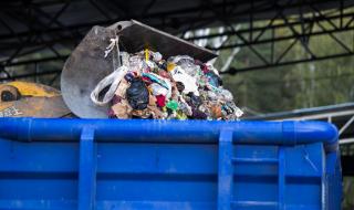 Малайзия върна на Великобритания контейнери с отпадъци