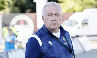 Ботев Пловдив официално остана без треньор