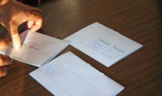 Циганите в Бургас не знаят какви са изборите, но знаят за кой номер ще гласуват