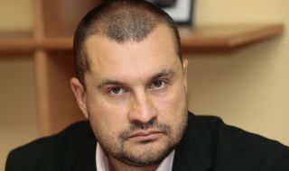 Нинова взе Калоян Методиев за началник на кабинета си