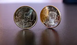25% от депозитите на българите вече са в евро