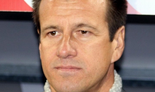 Дунга може да поеме отбора на Бразилия