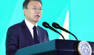 Южна Корея: Президентът призова за мир със Севера в прощалната си реч