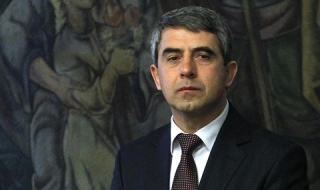 Плевнелиев призова за сблъсък с аргументи относно дълга