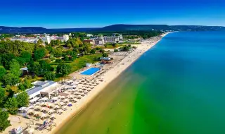 Мъж издъхна в морето край Кранево
