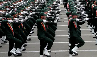 Иран е готов на поне "шест месеца интензивна война", противниците "интерпретирали" думи на президента