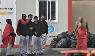 Канарските острови плащат 5 милиона евро за преместването на мигрантите от острова