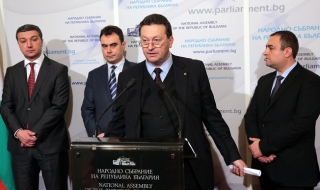 БСП обвиниха ЕРП-тата в лъжа, предлагат промени в закона