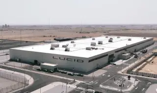 Lucid Motors мести производството си в Саудитска Арабия