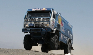 Скандал на Рали Дакар при камионите