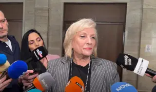 Искра Михайлова- ДПС-НН, за кабинета "Гюров": Можем да го наречем кабинет на президента Йотова, Сорос и "Петрохан"