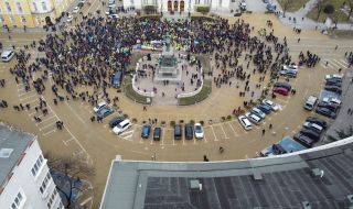 Вижте протеста на служителите в МВР отвисоко (СНИМКИ)