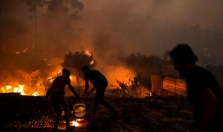 Гърция е изпратила хеликоптери за борба с пожарите в Португалия