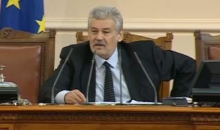 Стефан Данаилов: През 1990 година беше по-страшно