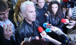 Волен Сидеров: Протестиращите правят опит за държавен преврат