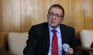 Бойко Ноев: Крайно време е да престане поведението на България на превит гръбнак по отношение на Кремъл 