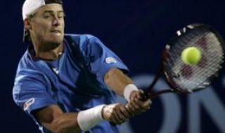 Хюит победи Федерер на финала в Бризбейн