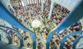 Спокойно начало в Йерусалим! Започнаха петъчните молитви от свещения за мюсюлманите месец Рамазан