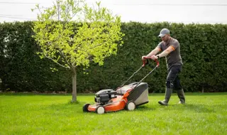 How to Reduce Fuel or Electricity Consumption of Your Lawnmower
