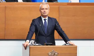 Костадин Костадинов: Колебаейки се между лева и еврото, Радев избра турската лира