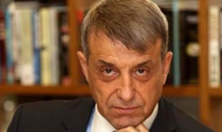 Проф. Коста Костов: Писна ми от бабини деветини