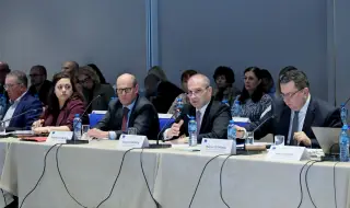  Караджов: През януари 2026 г. ще обявим втората процедура за електрически зарядни станции на стойност 19,5 млн. лева