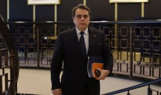 Асен Василев: Бюджетът за догодина се планира при 3% дефицит, за момента нямаме притеснения