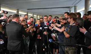 Poland's largest opposition party splits