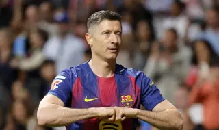 Агентът на Левандовски се среща отново с шефовете на Барселона