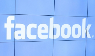 Facebook с опция срещу самоубийства