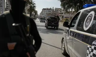 Сирийските служби задържаха братовчед на сваления лидер Башар Асад