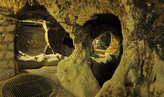 Еленгубу - подземният град