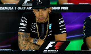 Хамилтън преподписа с Mercedes до 2018 година