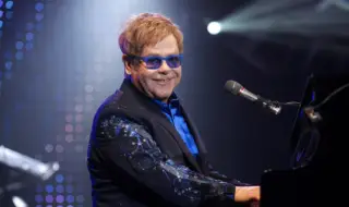 Elton John has limited vision after severe eye infection 