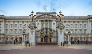 Кои са забранените храни в Бъкингамския дворец?