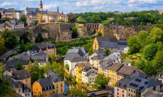Люксембург подкрепя Украйна с бронирани „Хъмви“