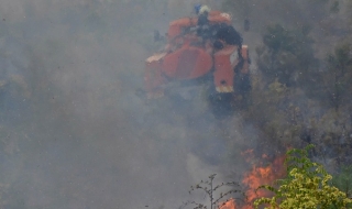 Пожар горя край металургичен завод в село Дебелт
