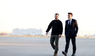 Макрон: Украйна не може да получи изтребители "в близките седмици"